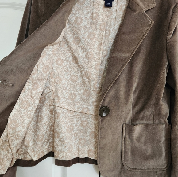 Women's GAP  Mocha Mousse Brown Velvet Blazer size 4 - Picture 4 of 7